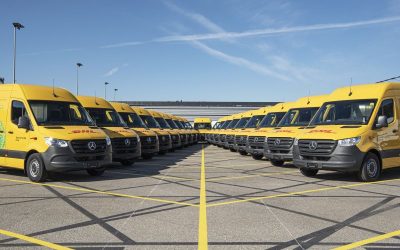 DHL Express accelera l’elettrificazione della flotta in Francia: obiettivo 100% entro il 2026