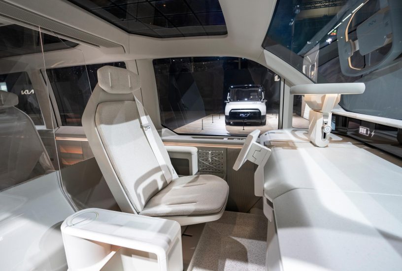 eyJwYXRoIjoia2lhXC9maWxlXC9yb3MxVjlvN1VoU2RBaFdBRHZERi5qcGcifQ_kia_KduZawxTaSb0UItyCOqBbRAwDoWhc5NKtu4rdnXEHa4