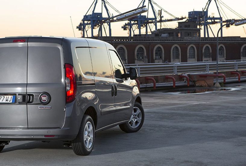 fiat doblo cargo posteriore