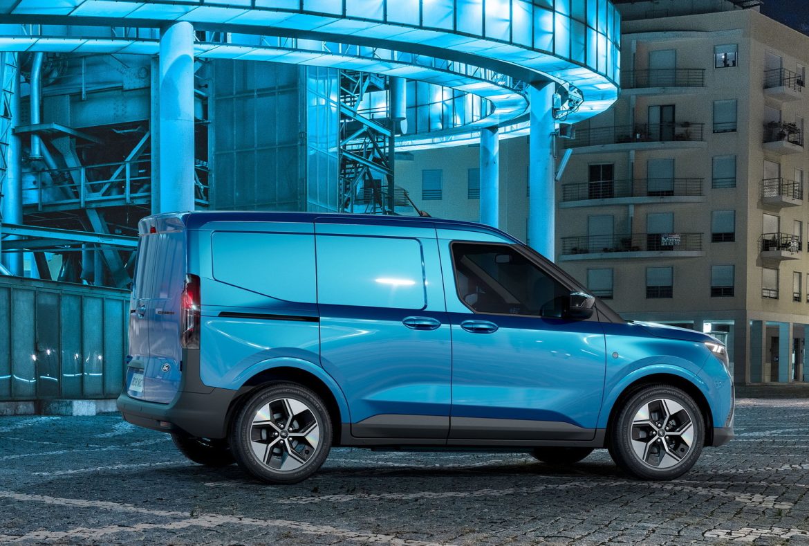 Ford E Transit Courier 2024 laterale