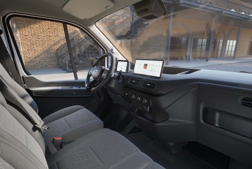 ford-transit-city---cabina