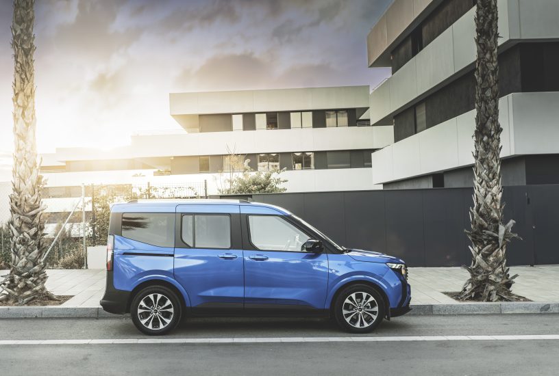 ford_tourneo_courier_95