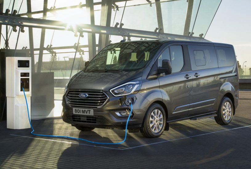 ford_tourneo_custom_phev