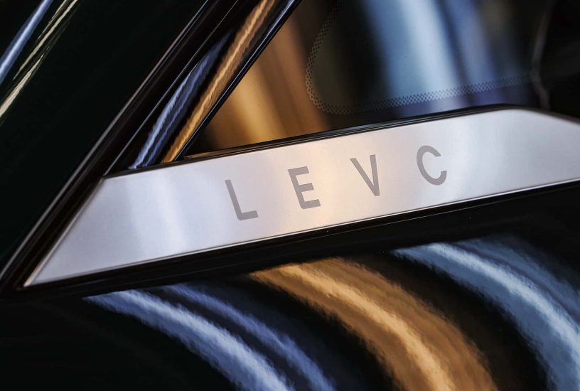 il-minivan-elettrico-l380 (1)