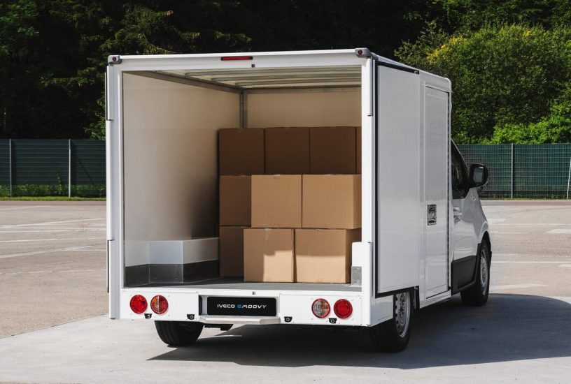 iveco-emoovy-e-transporter-electric-transporter-2024-04-min-1400x933
