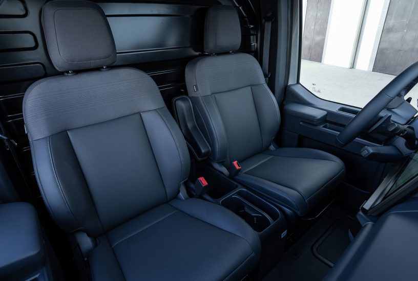 kia-pv5-cargo-city-scape-green-interior-digital-1920x1080-009