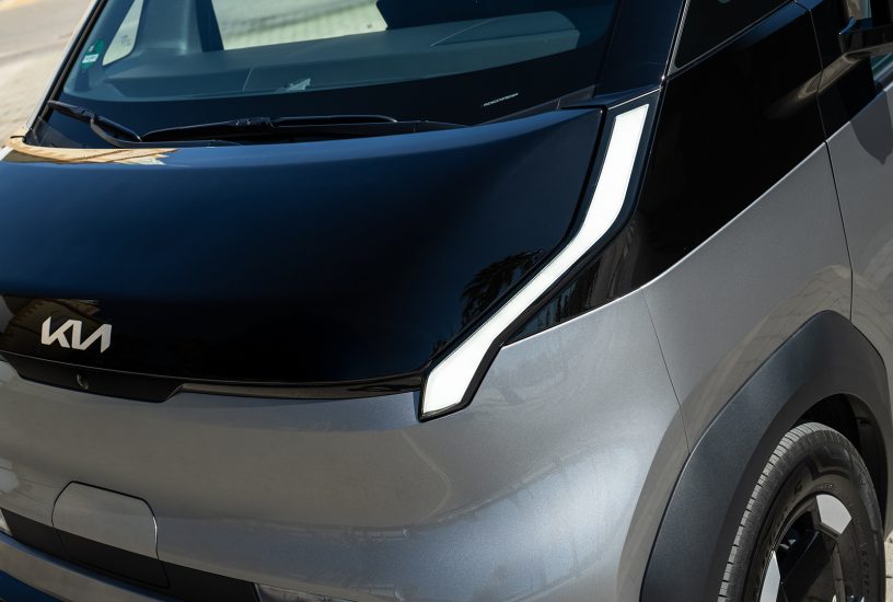 kia-pv5-cargo-steel-grey-static-digital-1920x1080-010