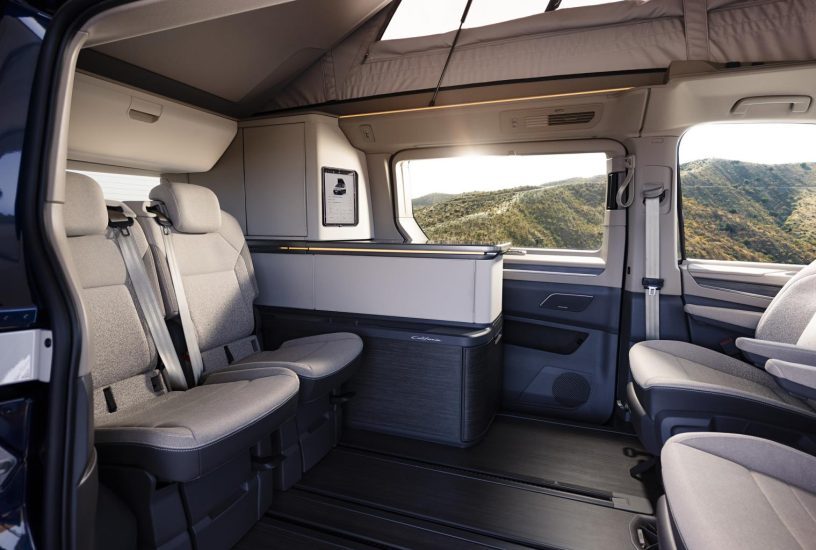 media-Anteprima mondiale del nuovo California CONCEPT_VN_20230825_91_13_VW_T7_California_Int_1.jpg