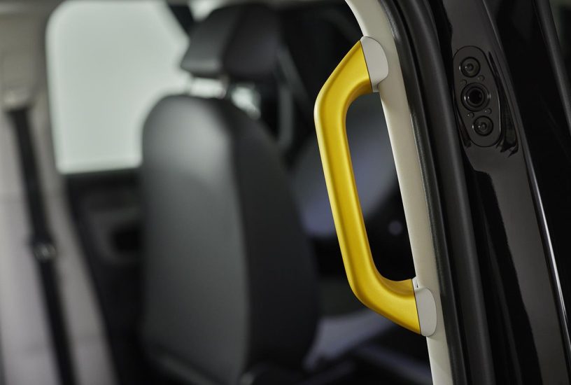 media-MOIA ID. BUZZ AD HANDLE VP_2025.06.18_9.1