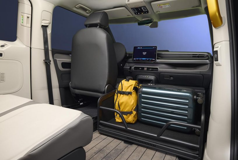 media-MOIA ID. BUZZ AD LUGGAGE VP_2025.06.18_9.1