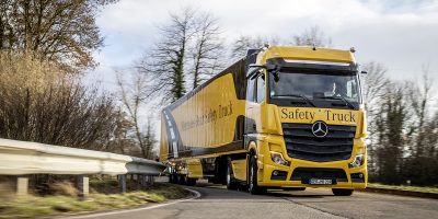 Mercedes-Benz Actros, con MirrorCam e display è tutto sotto controllo