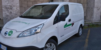 Nissan: è partito il van sharing elettrico a Roma