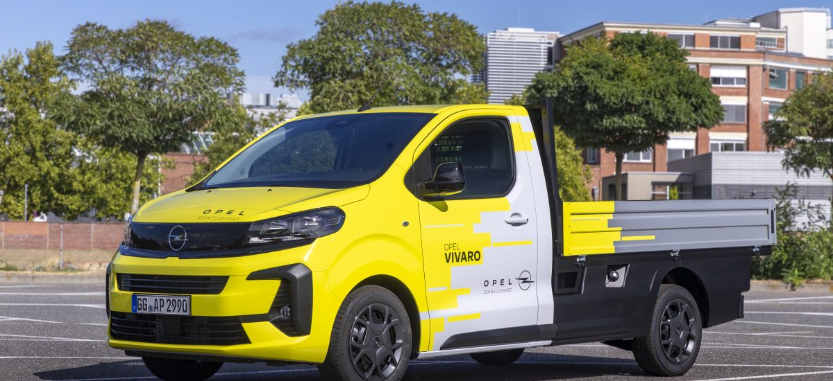 opel-vivaro-flatbed