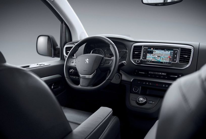 peugeot-traveller-interni