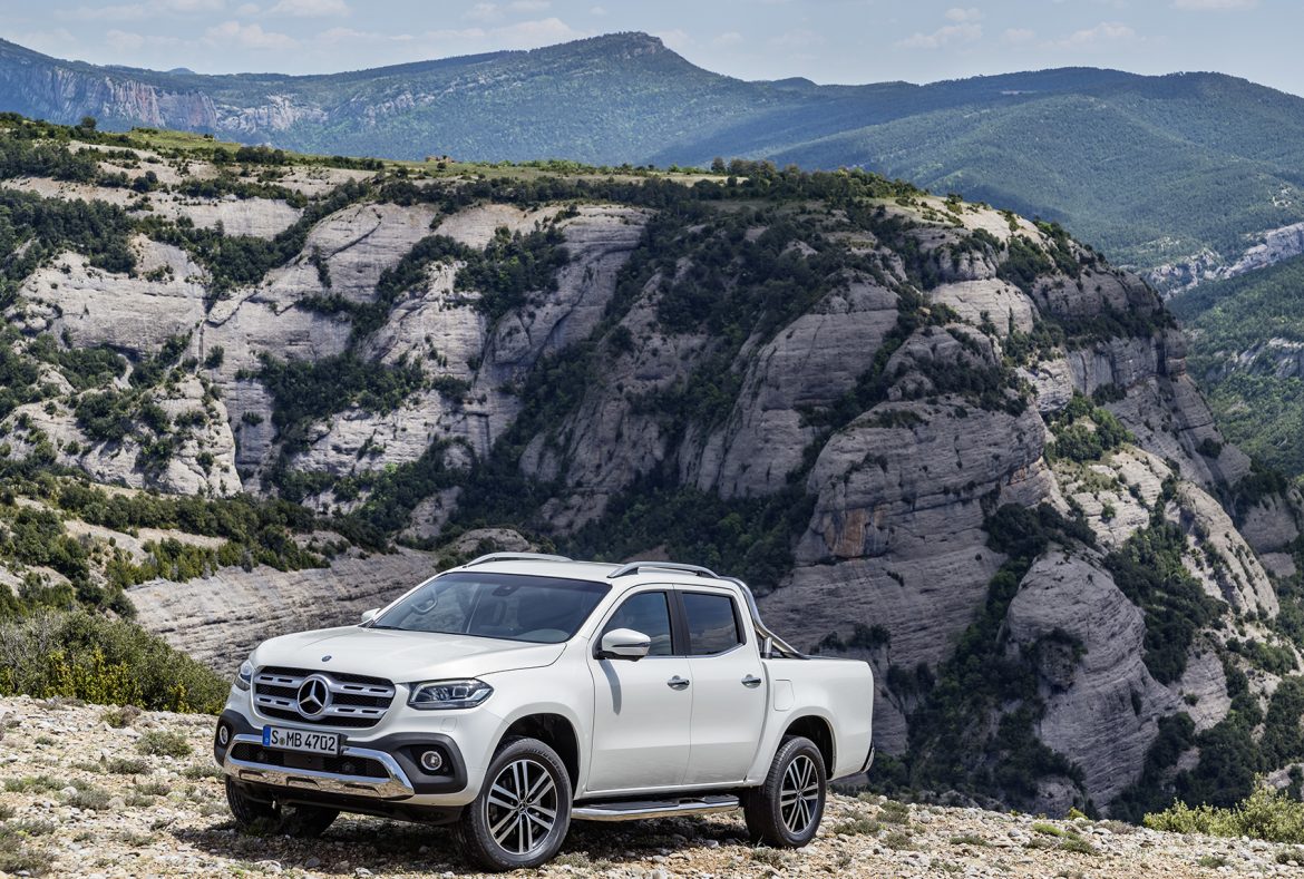 Mercedes Benz Classe X bianco