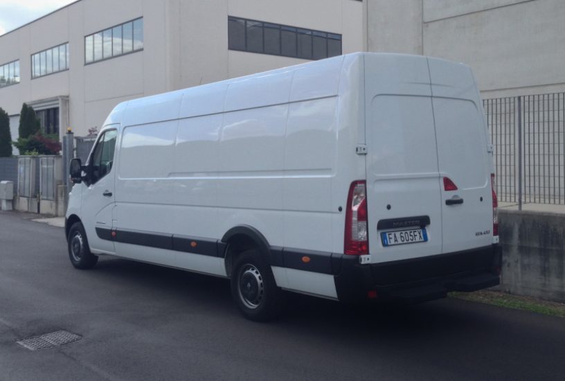 renault master l4xl h2 tre quarti posteriore