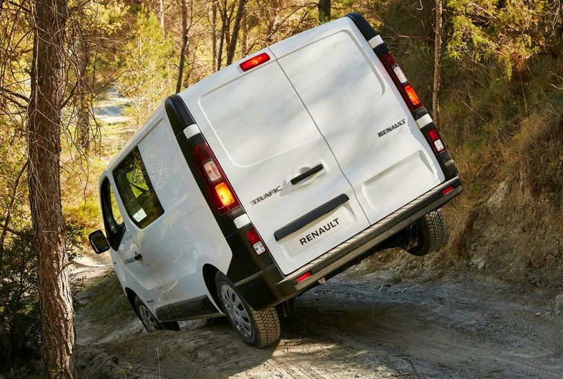 renault-trafic-x-track-2