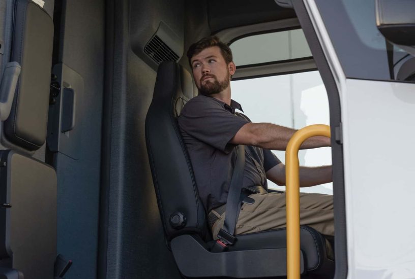 rivian-electric-commercial-van-ecv (5)