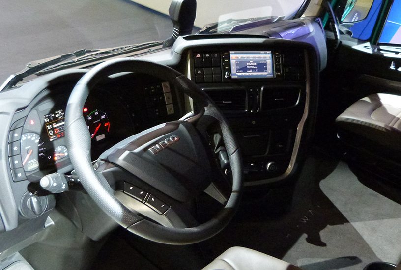 stand-iveco-transpotec-2017-8