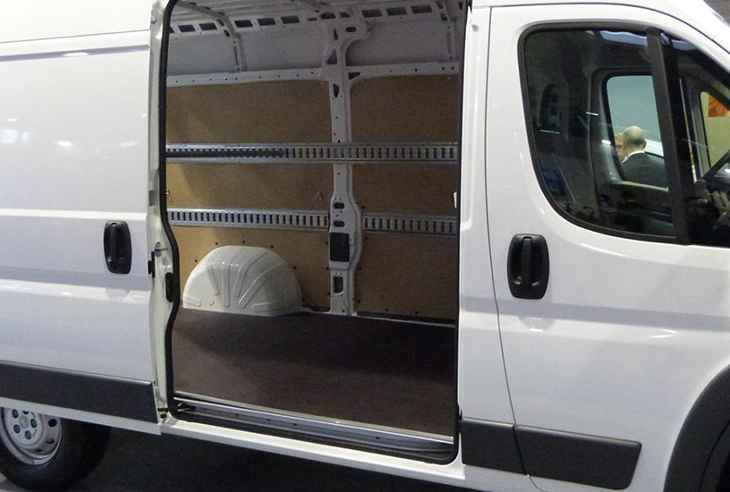 stand-peugeot-transpotec-2017-2