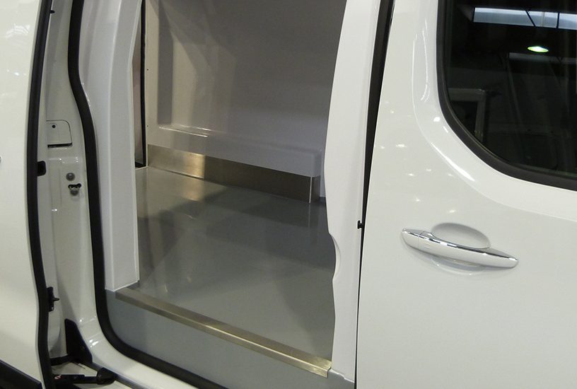 stand-peugeot-transpotec-2017-5