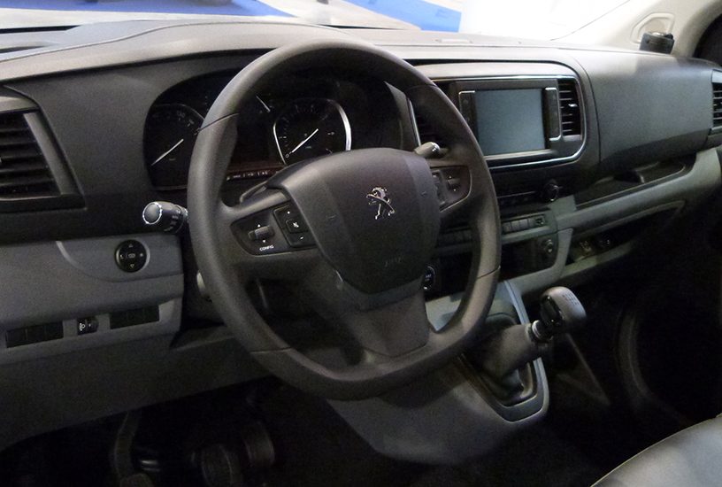 stand-peugeot-transpotec-2017-6