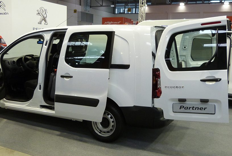 stand-peugeot-transpotec-2017-9