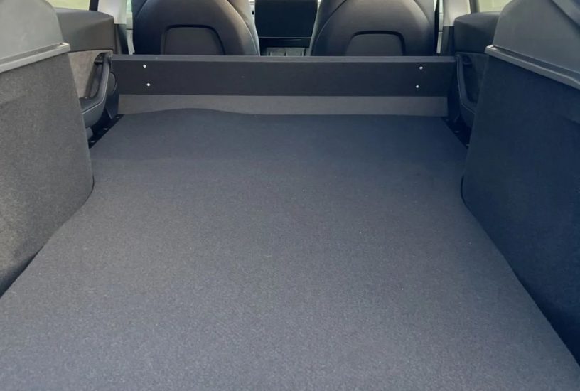 tesla-model-y-2-placejpeg