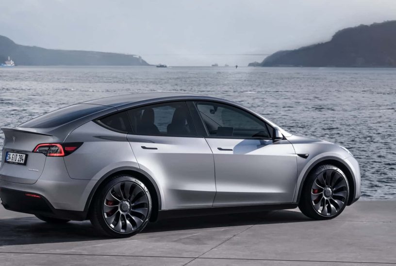 tesla-model-y-2023