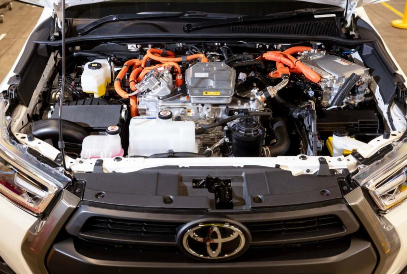 toyota-hydrogen-fuel-cell-electric-hilux--prototipo (1)