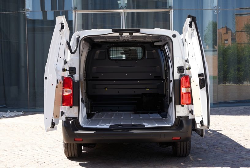 toyota_proace_electric_motor_news_16