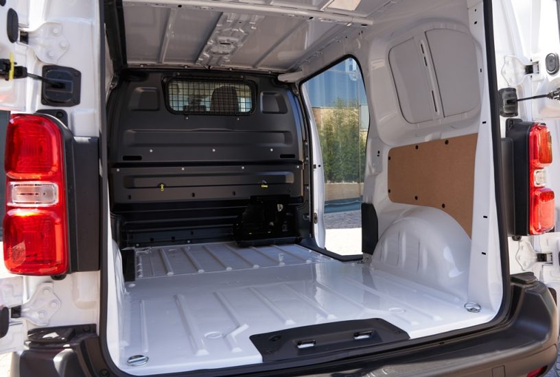 toyota_proace_electric_motor_news_19