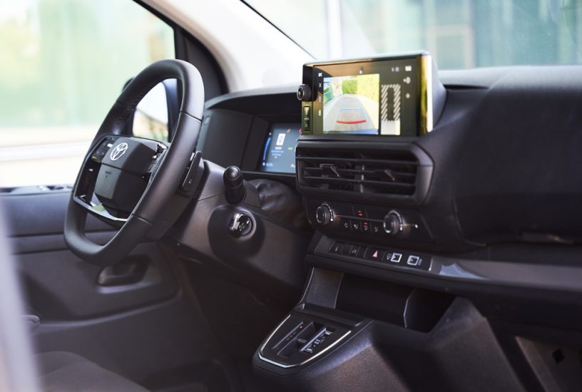 toyota_proace_electric_motor_news_23