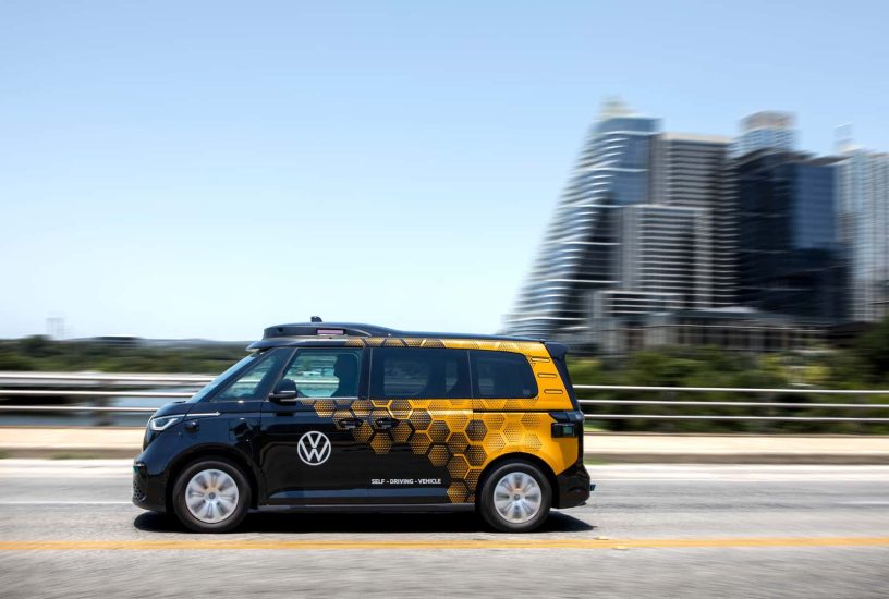 volkswagen-id.-buzz-i-prototipi-a-guida-autonoma-al-collaudo-in-texas (1)