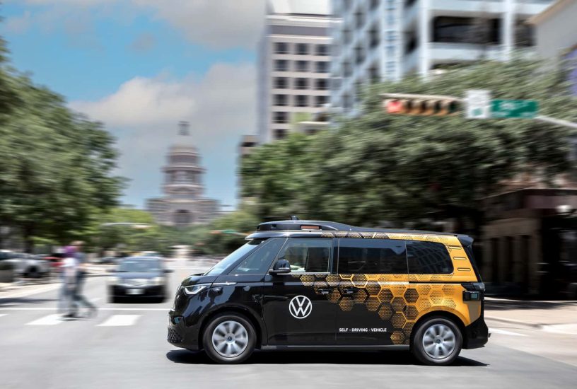 volkswagen-id.-buzz-i-prototipi-a-guida-autonoma-al-collaudo-in-texas (4)