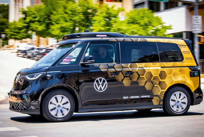 volkswagen-id.-buzz-i-prototipi-a-guida-autonoma-al-collaudo-in-texas (5)