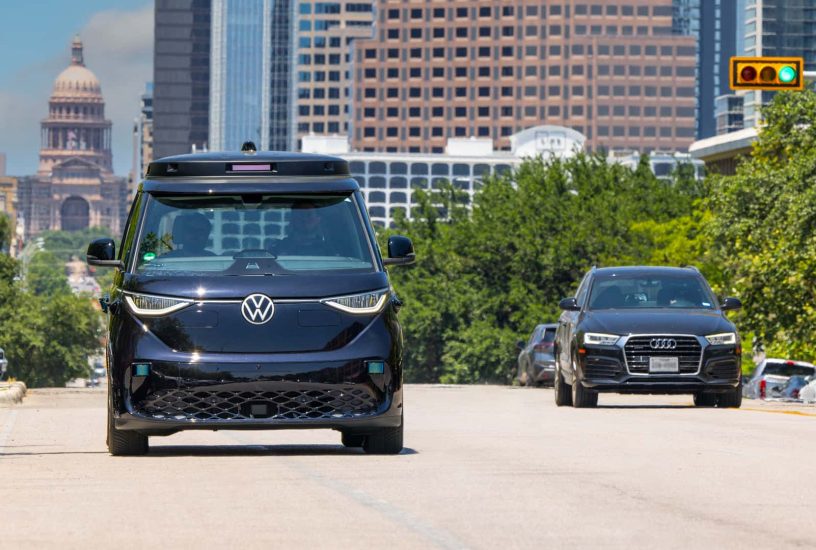 volkswagen-id.-buzz-i-prototipi-a-guida-autonoma-al-collaudo-in-texas (8)