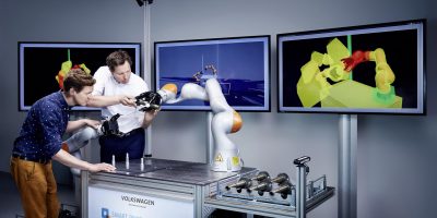 Volkswagen: a Wolfsburg lavora il robot intelligente